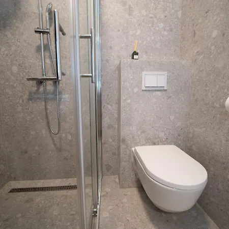 Coastal Serenity 公寓 扎达尔