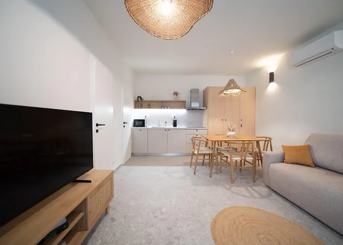 Coastal Serenity Apartment *